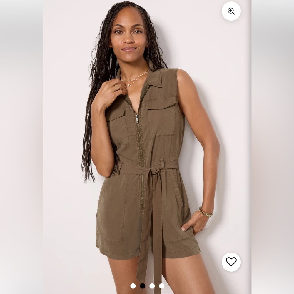 EVEREVE CLOTH & STONE Zipper Front Sleeveless Romper in Smoky Olive Green M